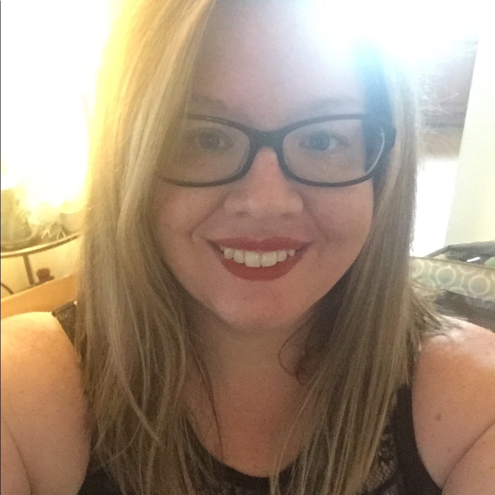 Meet your Posher, Christina